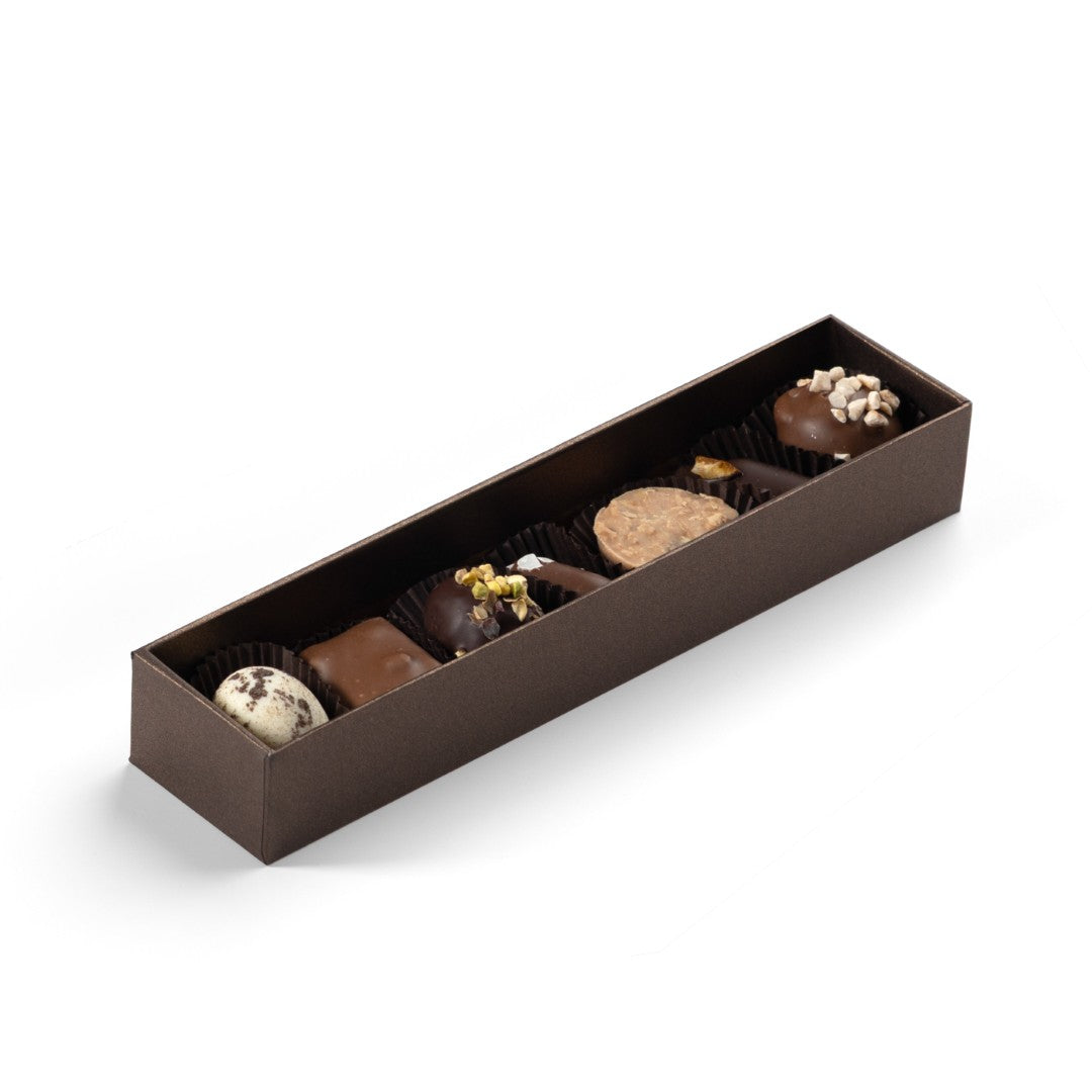 Gold 7 Pcs Carton Box With Assorted Dates