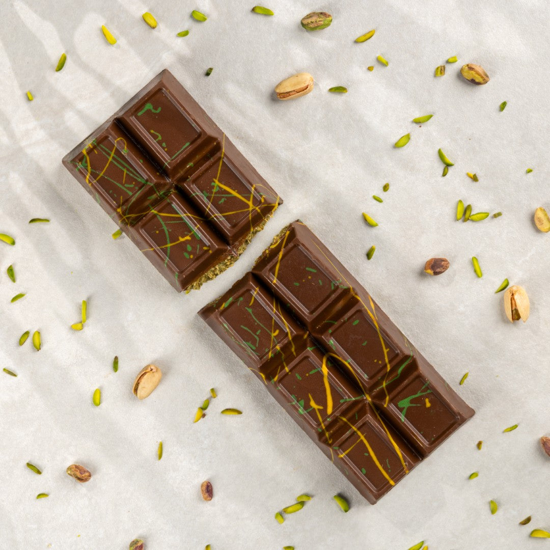 Jumbo Date Sweetened Pistachio Kunafa Chocolate Bar - 470g