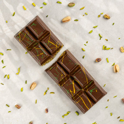 Jumbo Date Sweetened Pistachio Kunafa Chocolate Bar - 470g