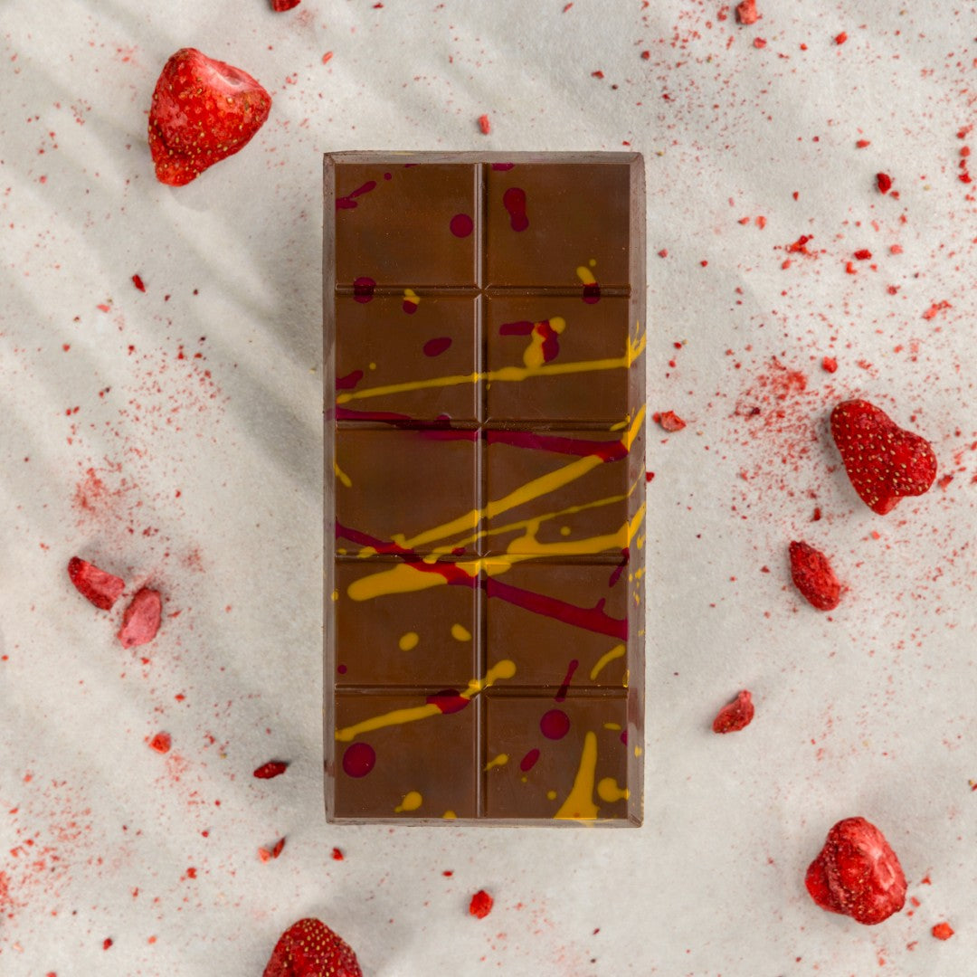 Date-Sweetened Strawberry Cream Kunafa Chocolate Bar