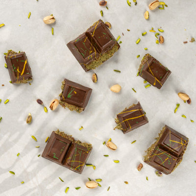 Jumbo Date Sweetened Pistachio Kunafa Chocolate Bar - 470g