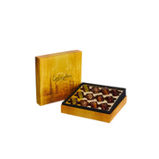Dubai Skyline Gift Box with Stuffed Dates