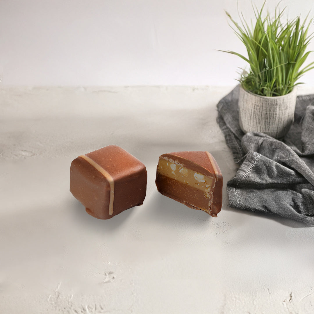 Milk Chocolate Filled with Caramel, Speculoos & Salted Caramelized Pecan
