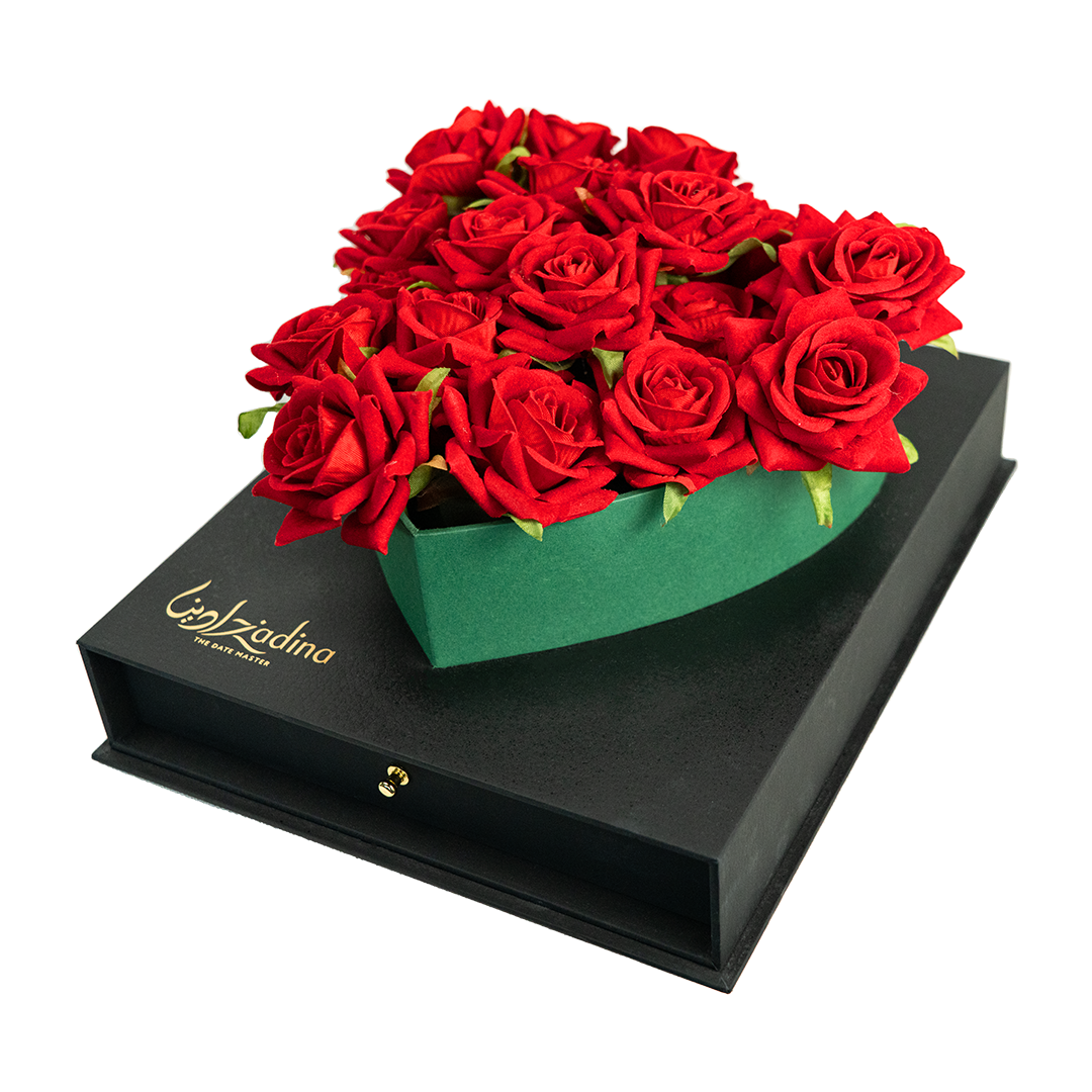 Valentine's Day Gift Box With Heart-shaped Roses Bouquet - 262g